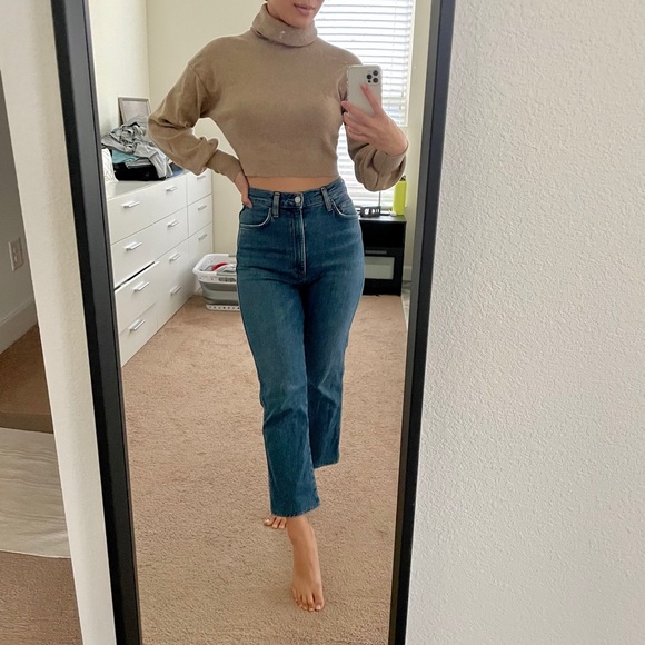 Aritzia rebecca sweater Clearance